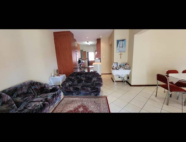 2 BEDROOM TOWNHOUSE FOR SALE IN LIEFDE EN VREDE